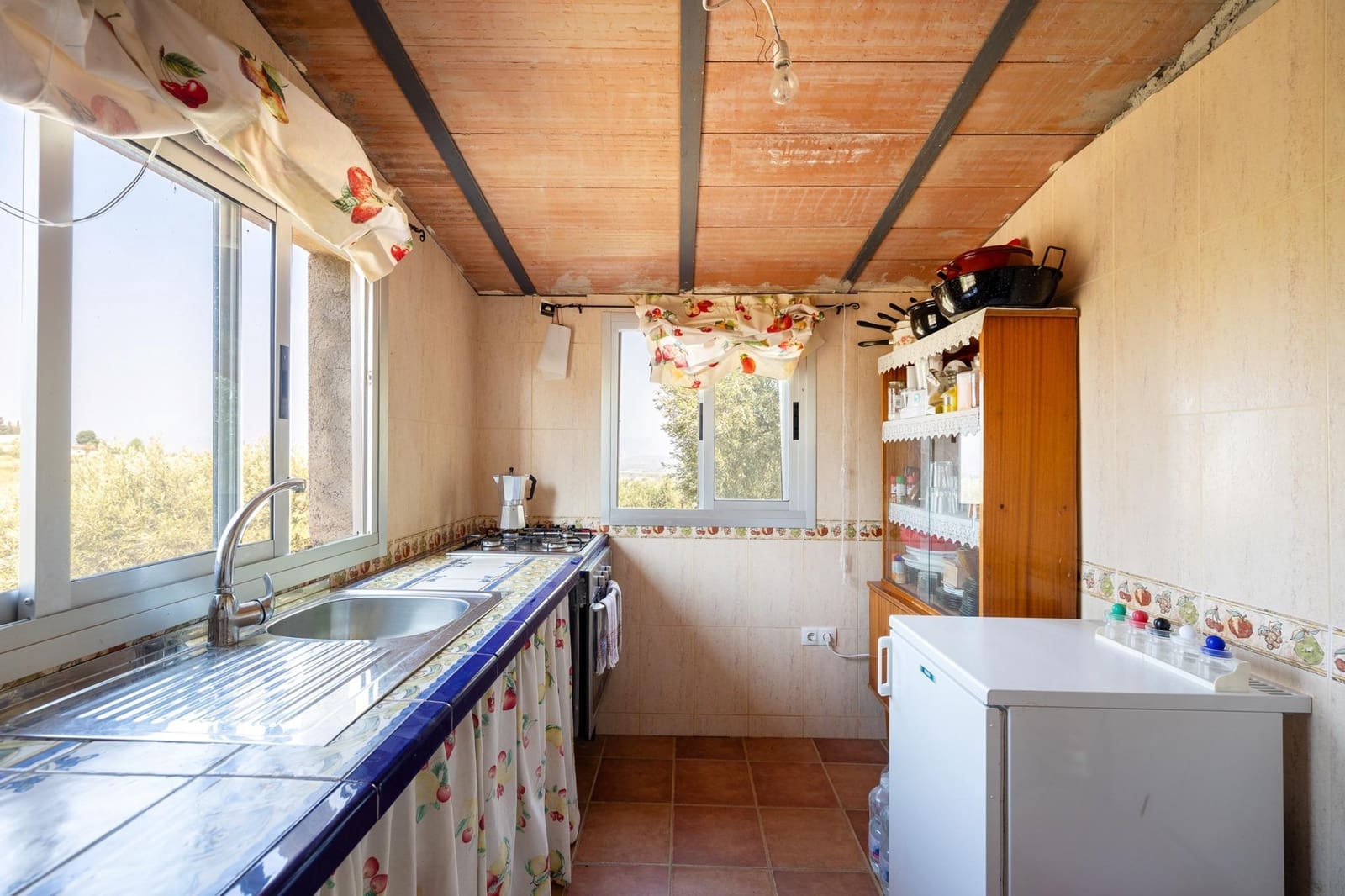 2 soveværelse Finca/Landehus til salg i Moraleda de Zafayona med garage - € 79.900 (Ref: 9200683)