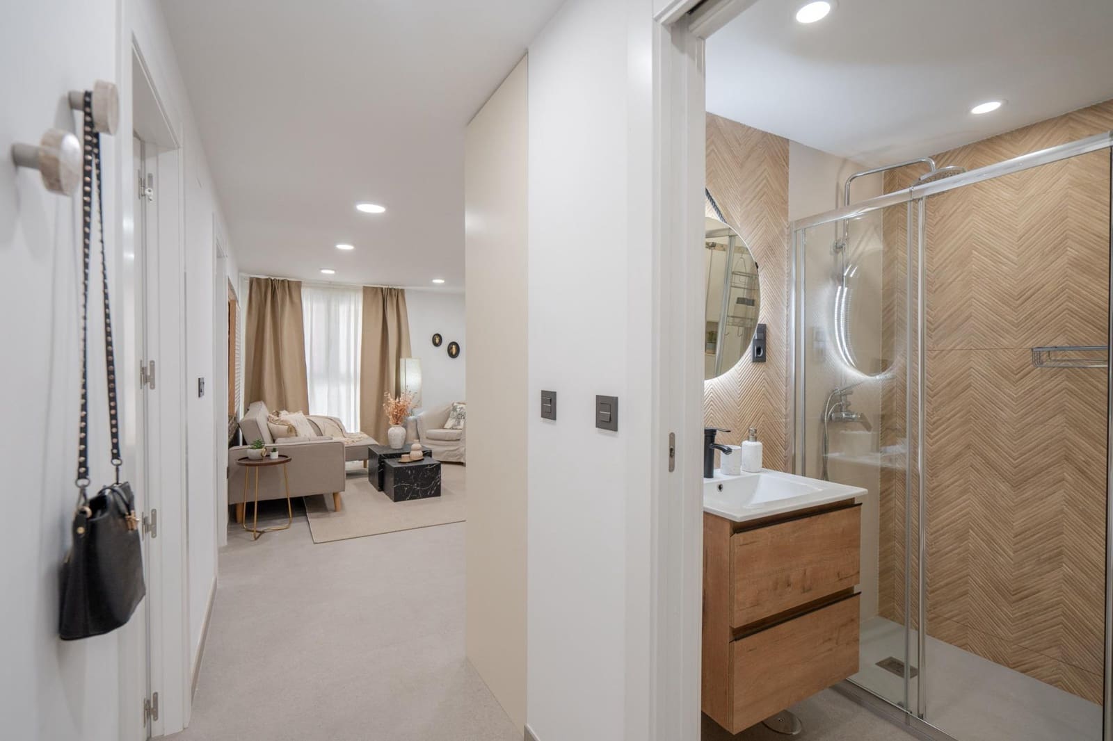 2 soveværelse Lejlighed til salg i Granada by - € 205.000 (Ref: 9200686)