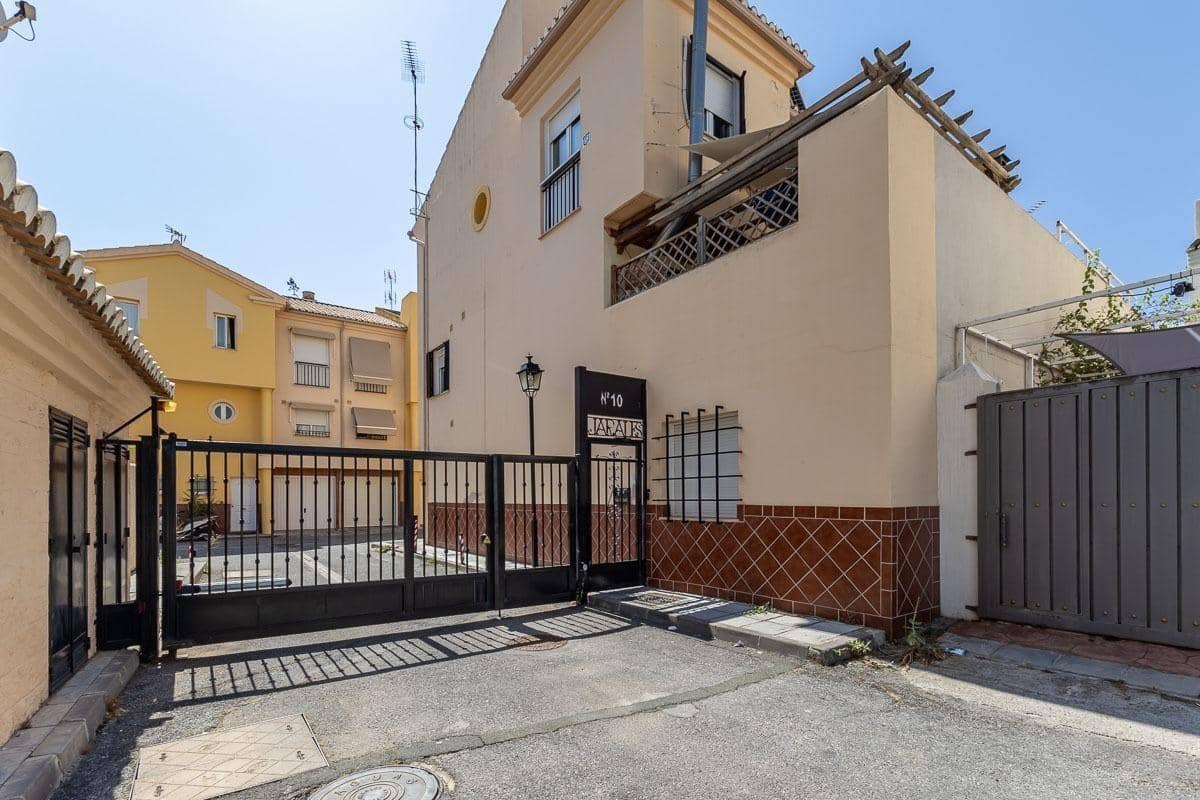 3 soveværelse Rækkehus til salg i Ogijares med garage - € 225.000 (Ref: 9200688)