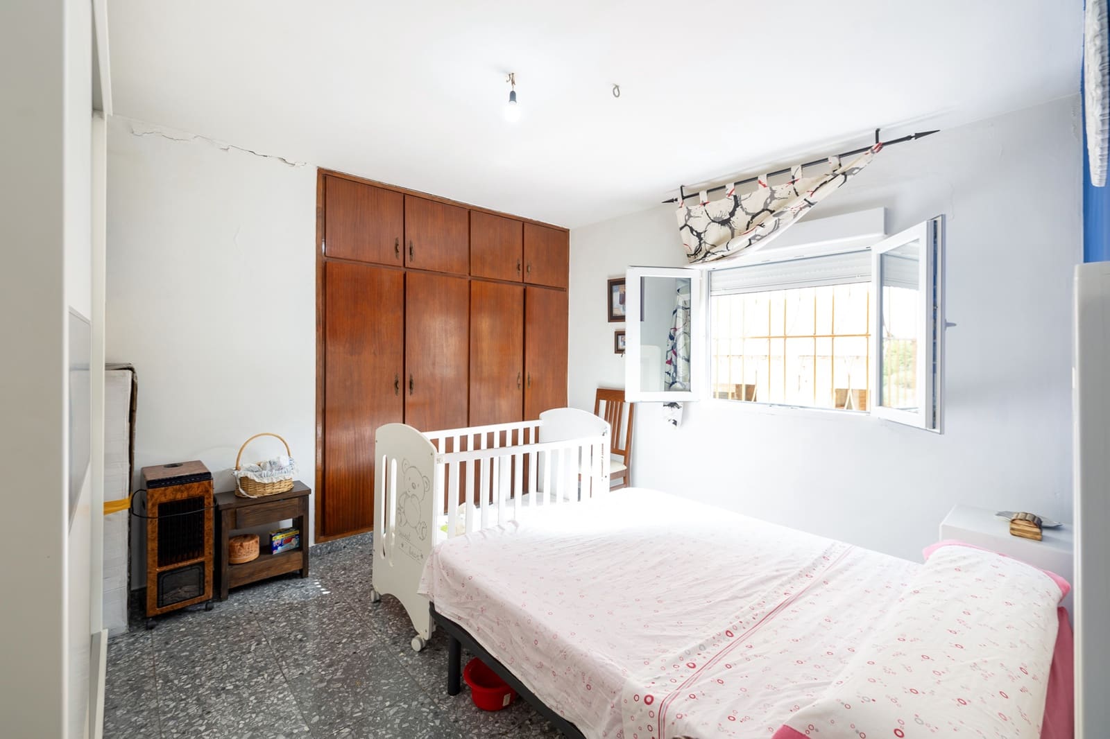 3 soveværelse Villa til salg i Olivares - € 83.000 (Ref: 9200696)