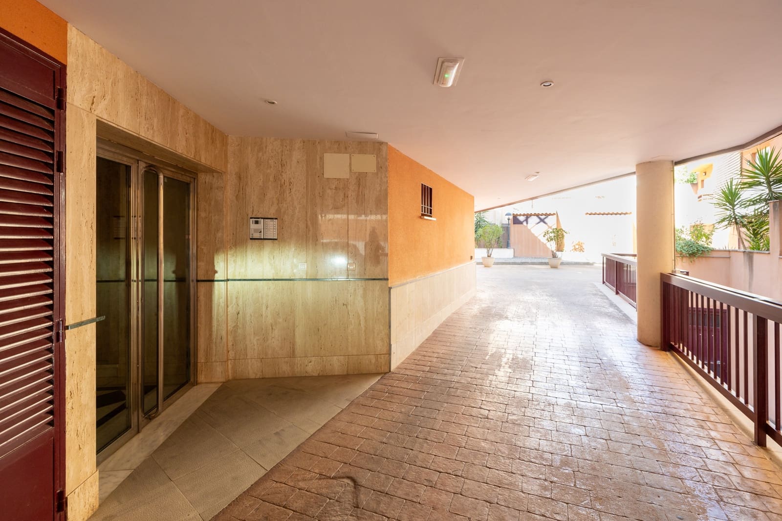 2 sypialnia Apartament na sprzedaż w Lanjaron z garażem - 115 000 € (Ref: 9204778)