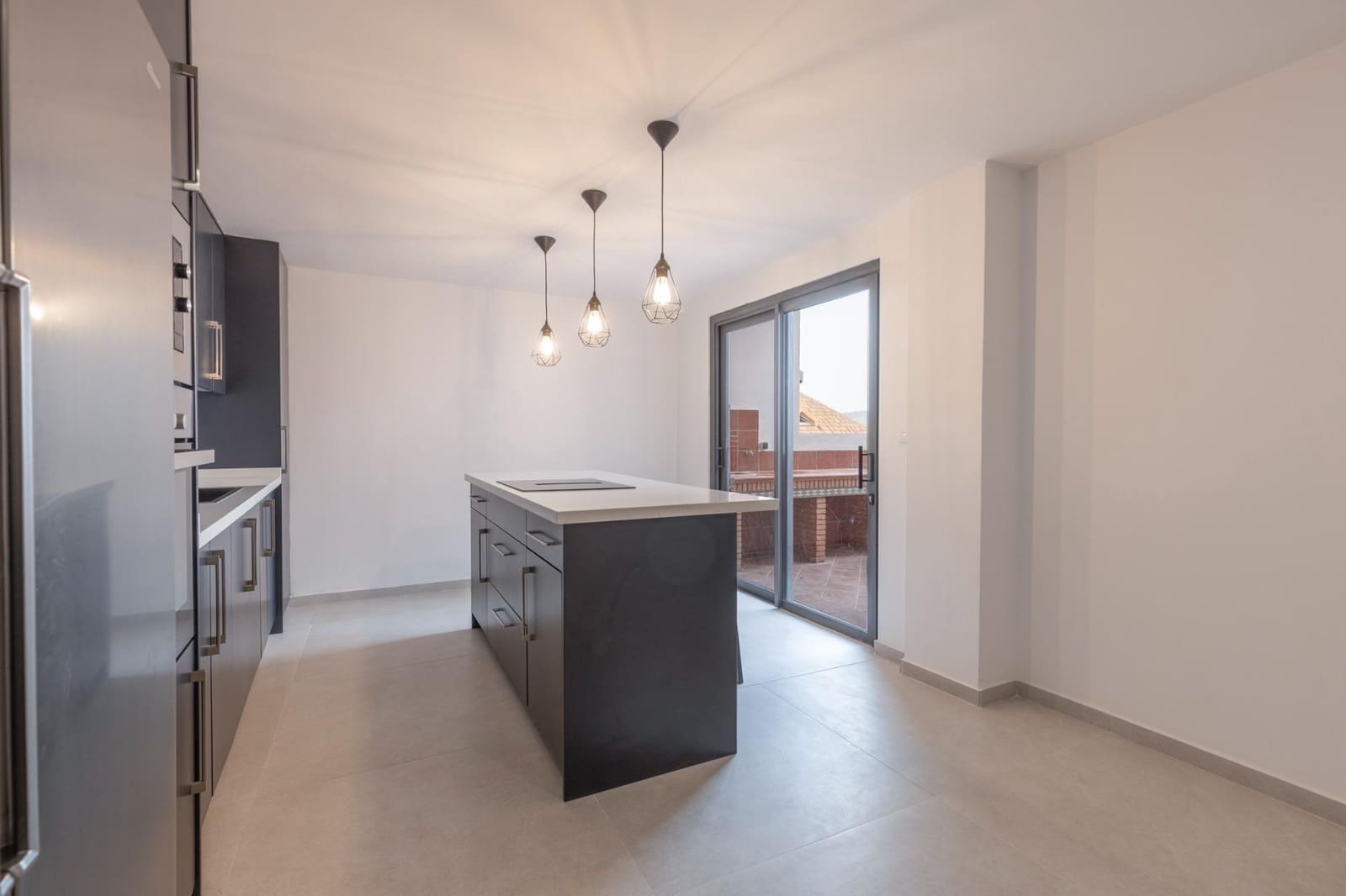 6 soveværelse Byhus til salg i Monachil - € 355.000 (Ref: 9204782)