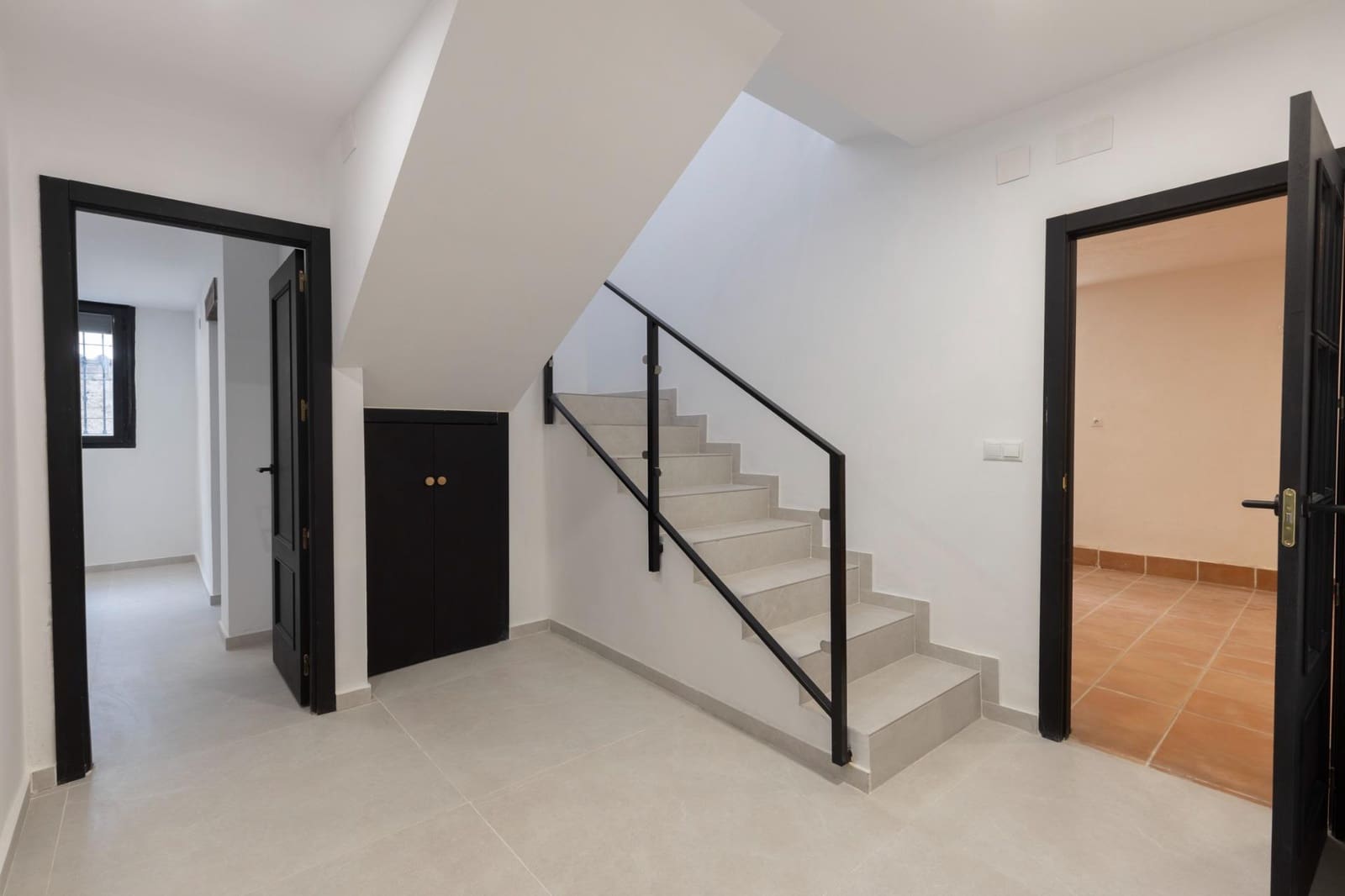 6 soveværelse Byhus til salg i Monachil - € 355.000 (Ref: 9204782)