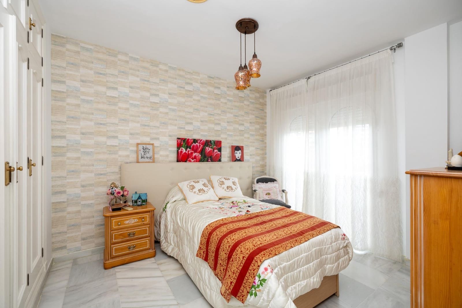 5 bedroom Villa for sale in Granada city with pool garage - € 1,100,000 (Ref: 9206691)