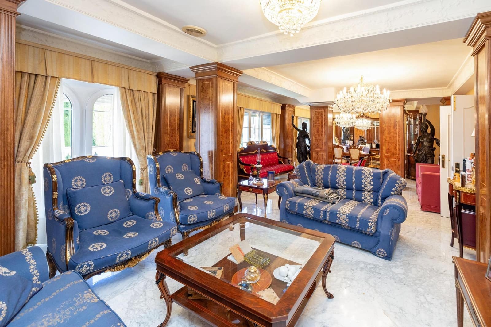 5 bedroom Villa for sale in Granada city with pool garage - € 1,100,000 (Ref: 9206691)