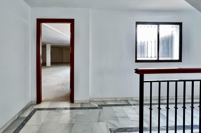 Kommersiell til salgs i Alhama de Granada - € 119 000 (Ref: 9215294)