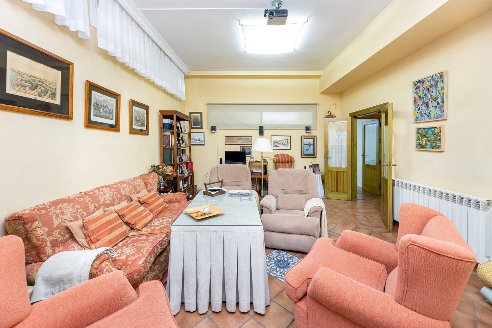 5 soveværelse Semi-Rækkehus til salg i Granada by med swimmingpool garage - € 950.000 (Ref: 9215309)