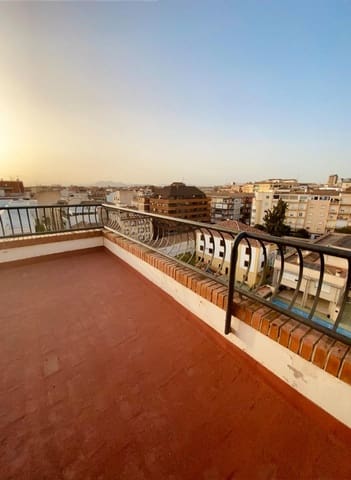 3 soveværelse Penthouse til leje i Granada by - € 850 (Ref: 9217685)