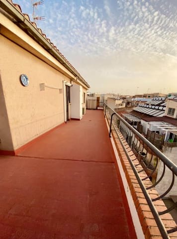 3 soveværelse Penthouse til leje i Granada by - € 850 (Ref: 9217685)