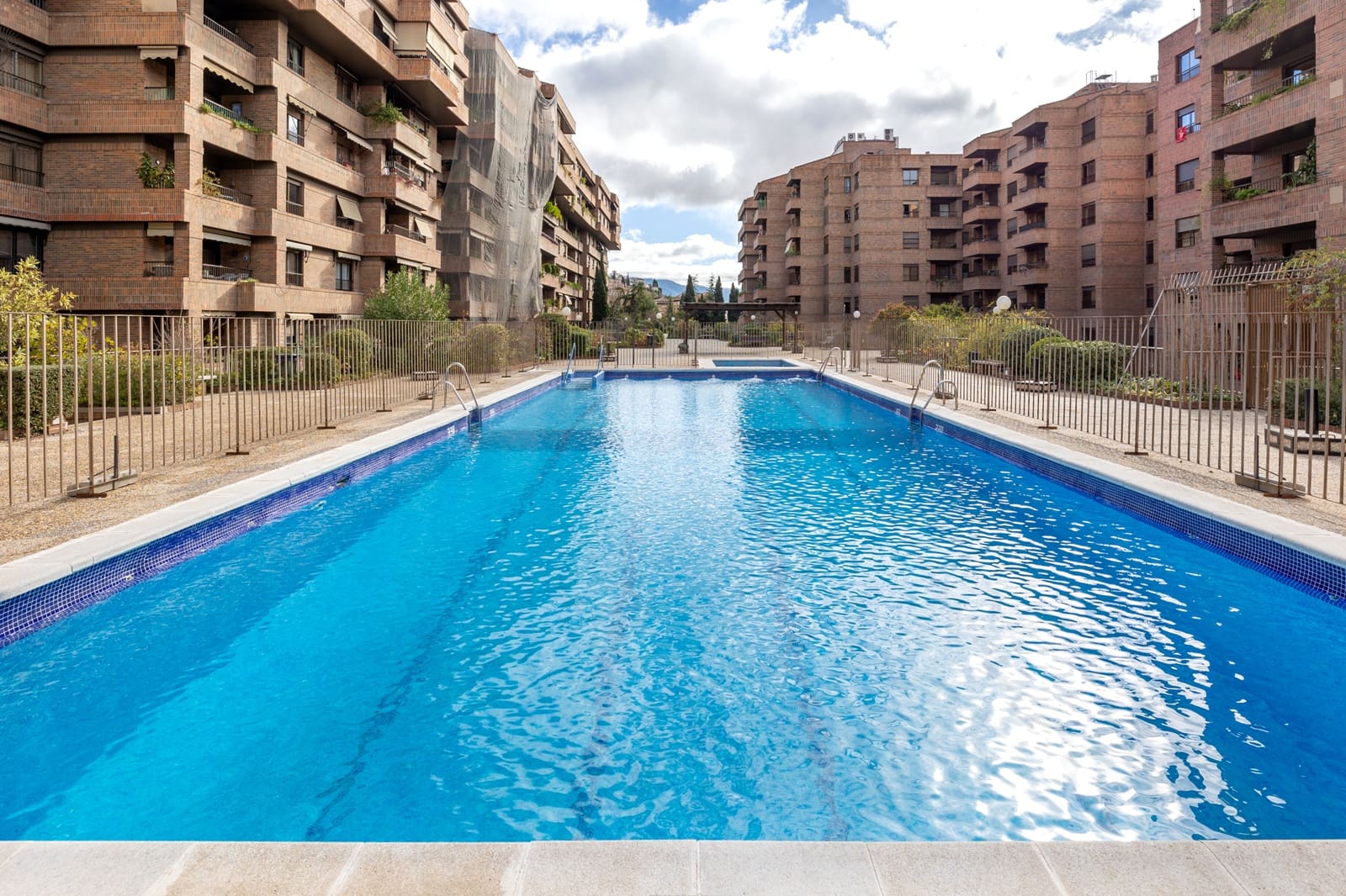 4 soveværelse Lejlighed til salg i Granada by med swimmingpool - € 495.000 (Ref: 9217686)