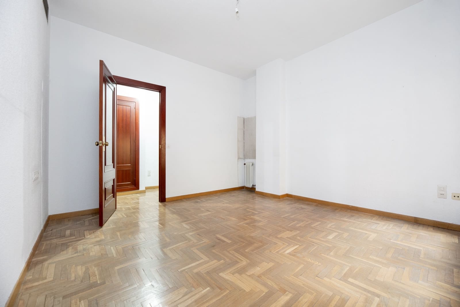 4 soveværelse Lejlighed til salg i Granada by med swimmingpool - € 495.000 (Ref: 9217686)