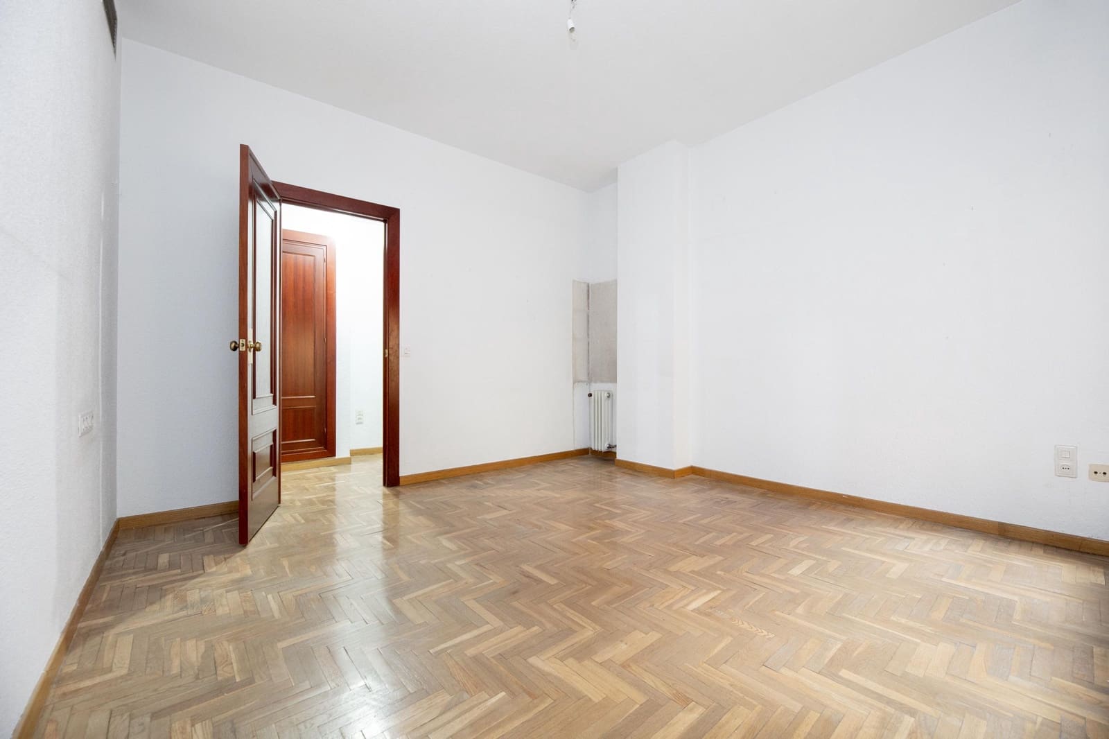 4 soveværelse Lejlighed til salg i Granada by med swimmingpool - € 495.000 (Ref: 9217686)