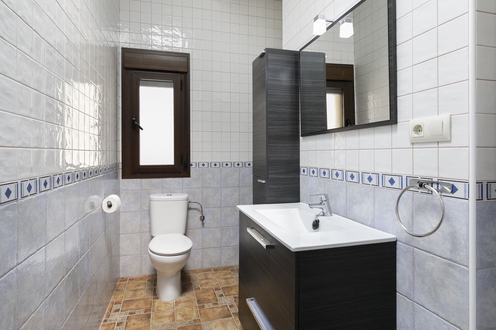 6 soveværelse Virksomhed til salg i Granada by - € 1.550.000 (Ref: 9220182)