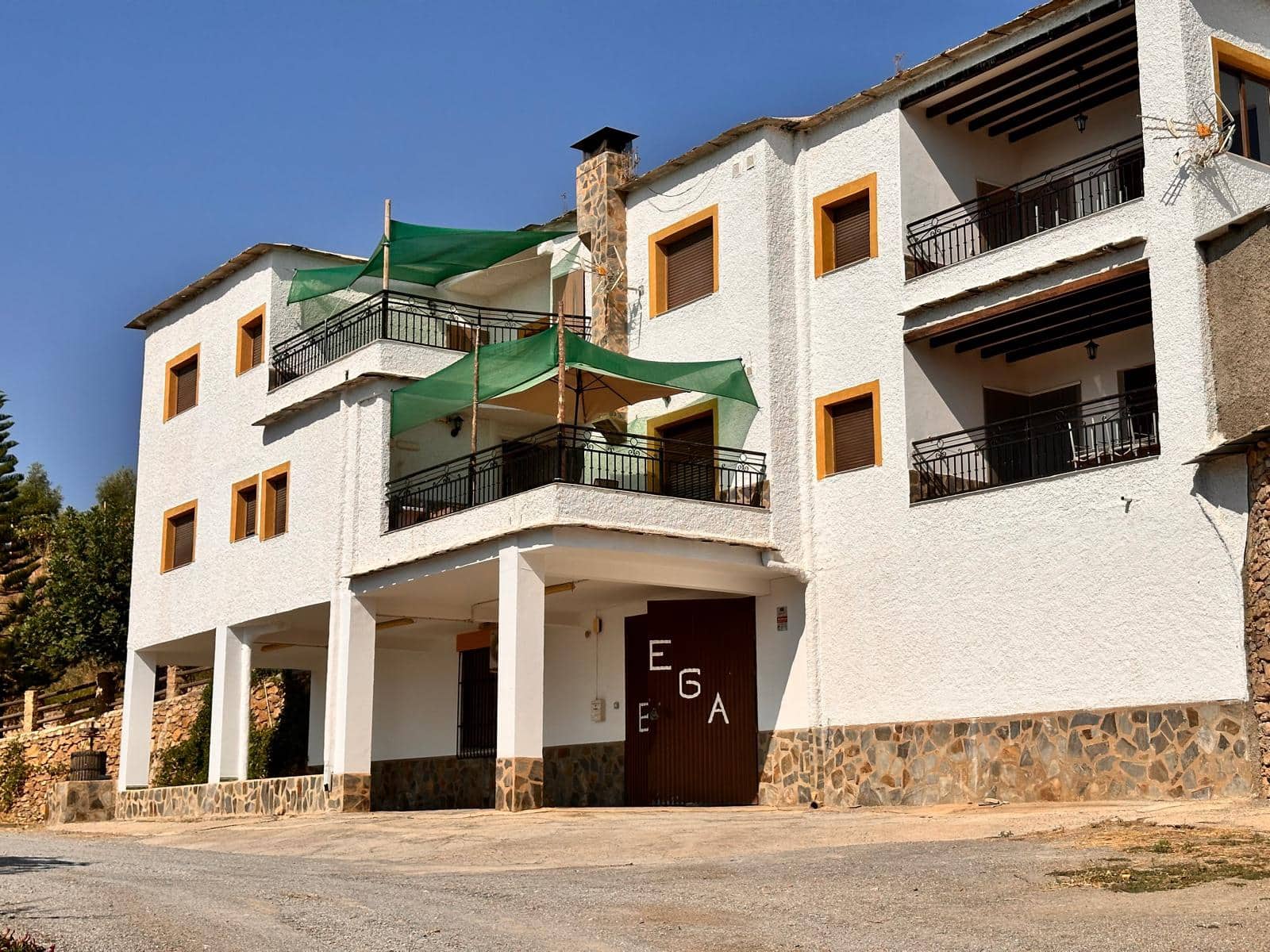 6 soveværelse Virksomhed til salg i Granada by - € 1.550.000 (Ref: 9220182)