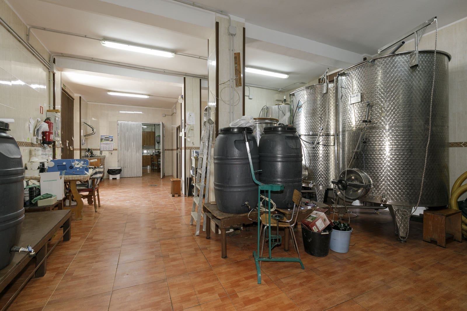 6 soveværelse Virksomhed til salg i Granada by - € 1.550.000 (Ref: 9220182)