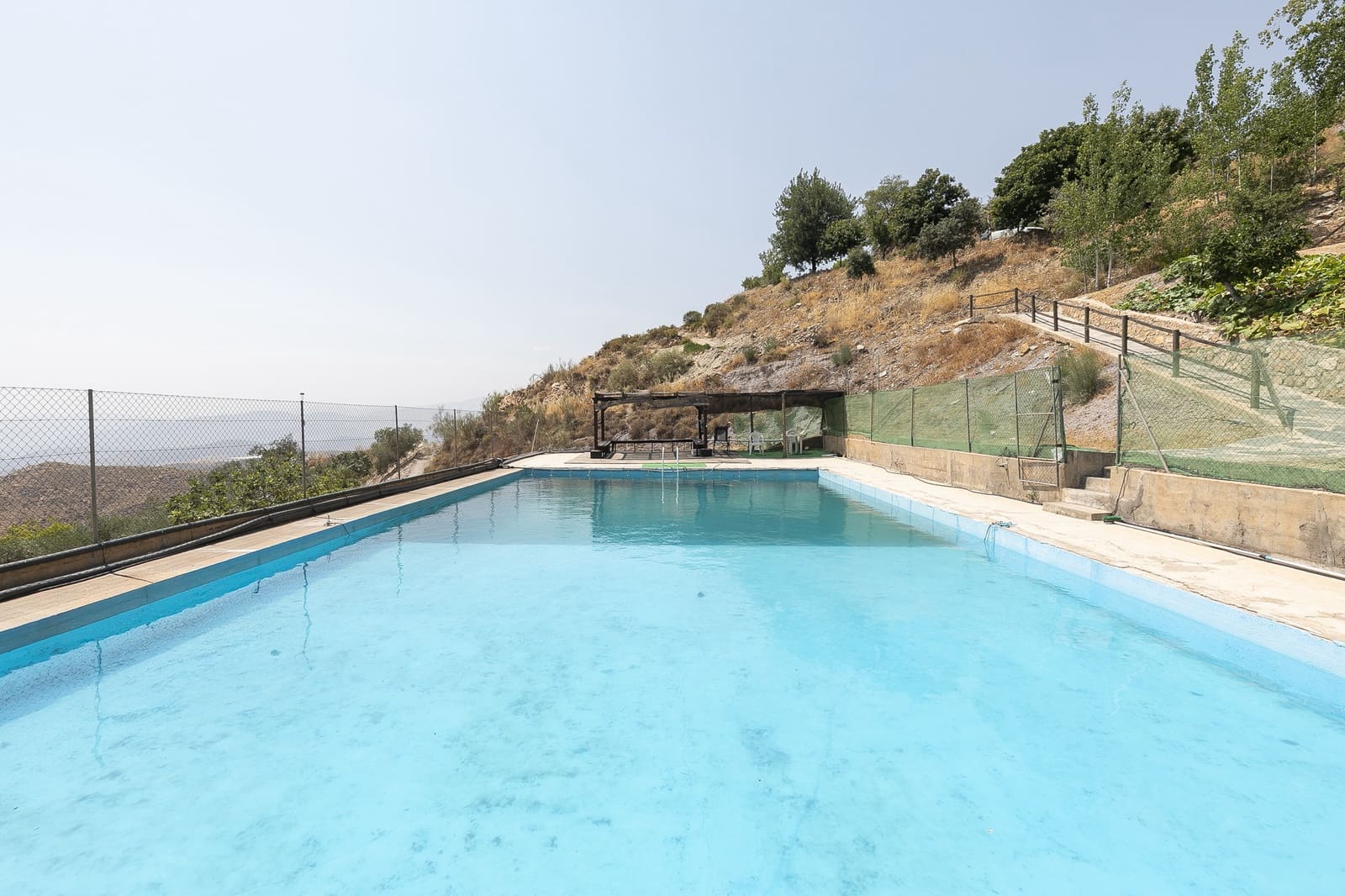 6 soveværelse Virksomhed til salg i Granada by - € 1.550.000 (Ref: 9220182)