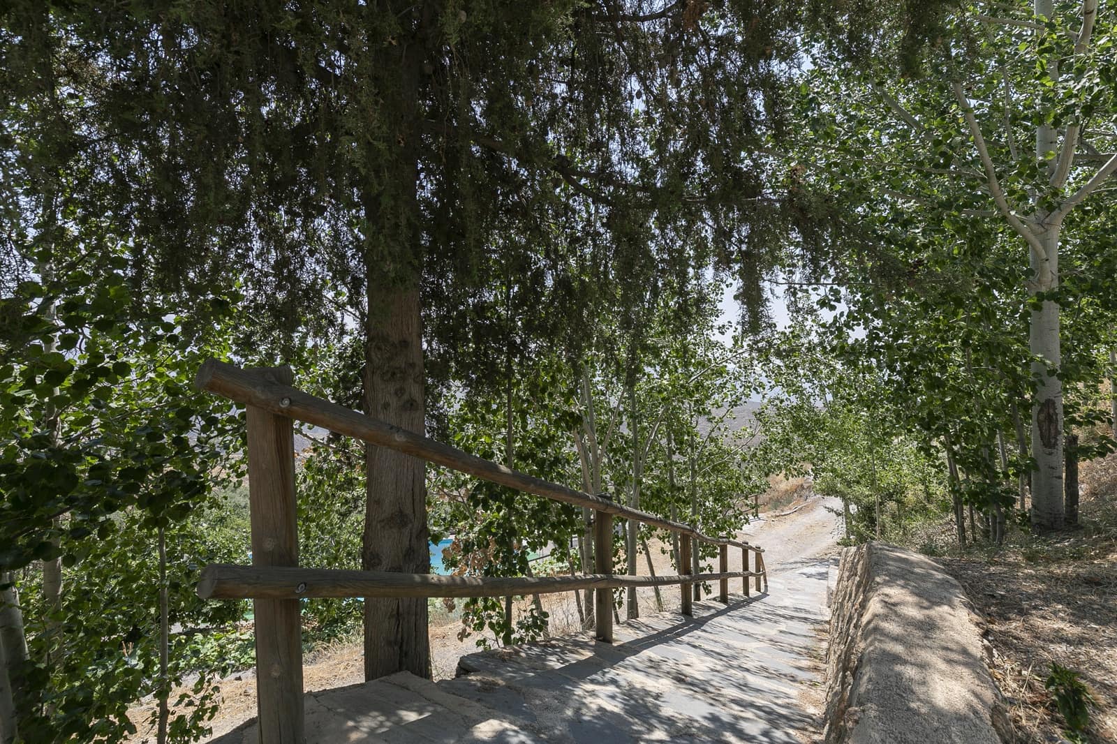 6 soveværelse Virksomhed til salg i Granada by - € 1.550.000 (Ref: 9220182)