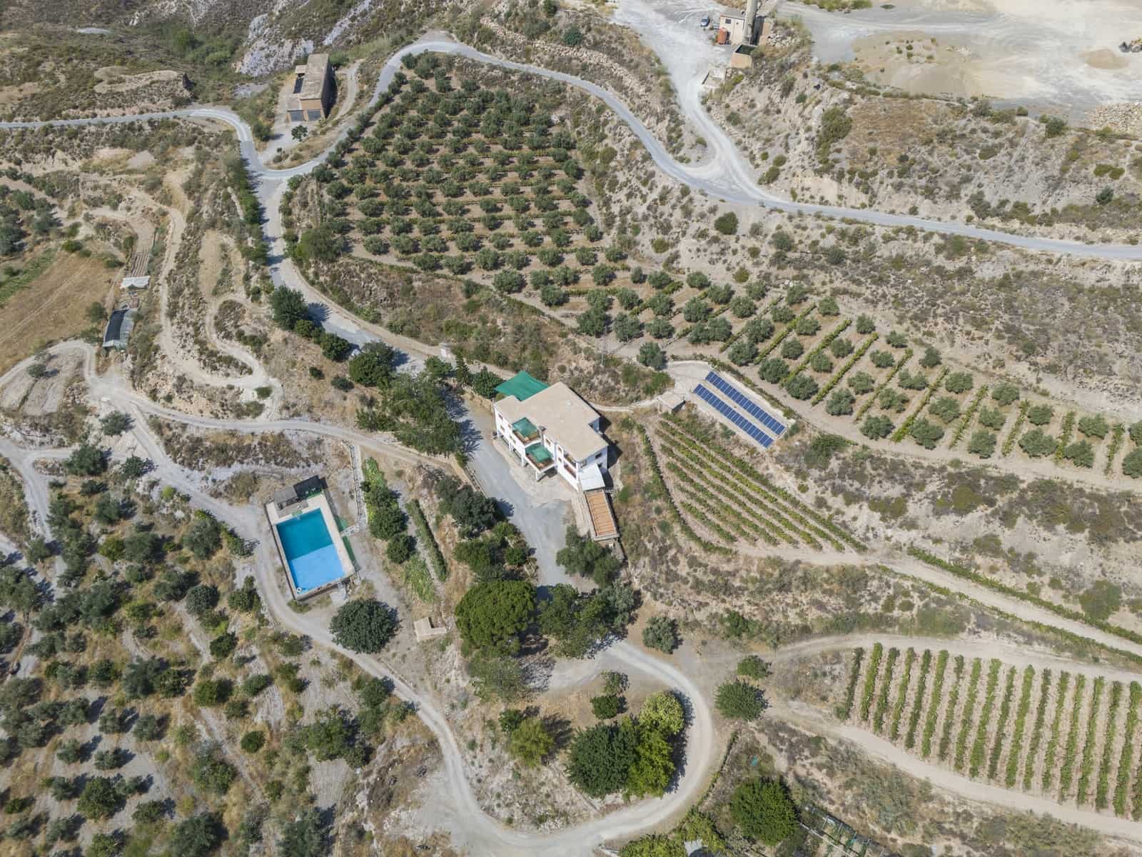 6 soveværelse Virksomhed til salg i Granada by - € 1.550.000 (Ref: 9220182)