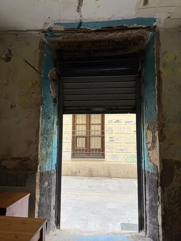 Kommersiell att hyra i Centro - Sagrario, Granada stad - 700 € (Ref: 9220183)