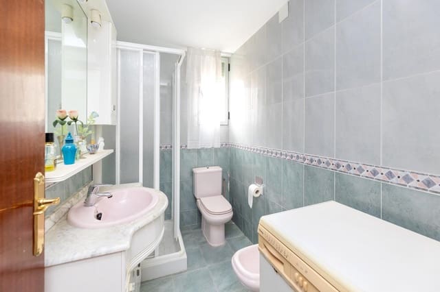 6 soveværelse Finca/Landehus til salg i Colomera med garage - € 129.000 (Ref: 9226934)