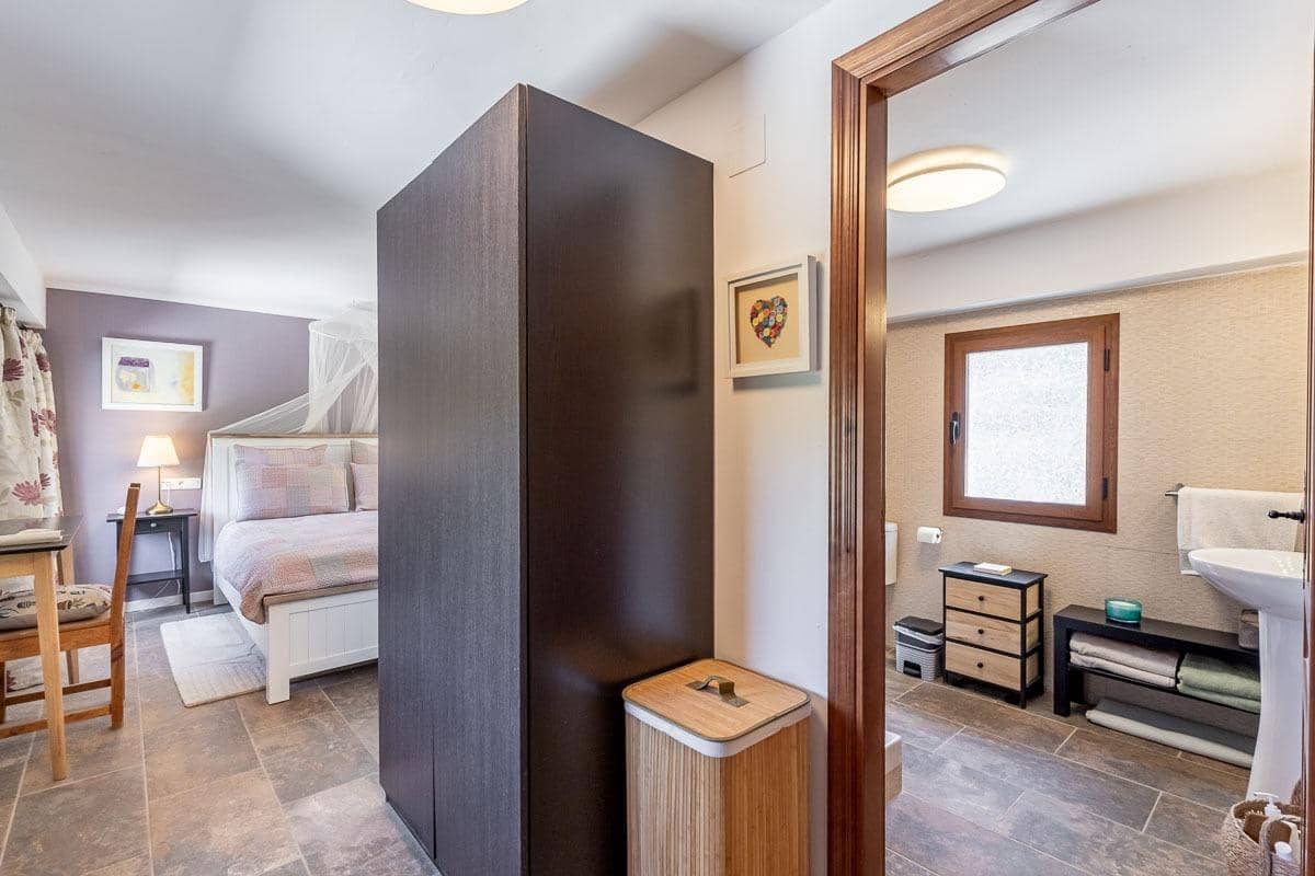 4 soveværelse Villa til salg i Loja med swimmingpool - € 268.000 (Ref: 9226937)