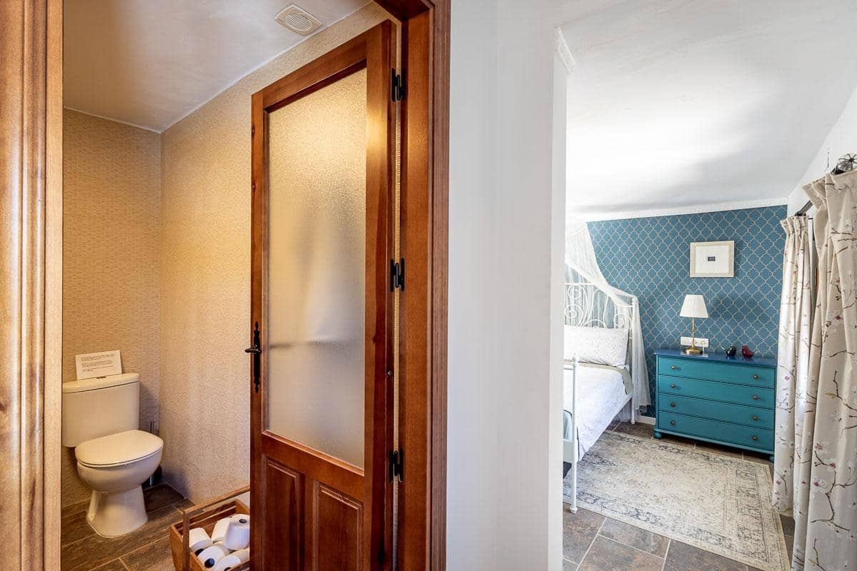 4 soveværelse Villa til salg i Loja med swimmingpool - € 268.000 (Ref: 9226937)