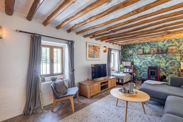 4 soveværelse Villa til salg i Loja med swimmingpool - € 268.000 (Ref: 9226937)