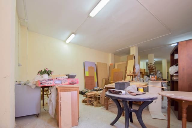 Kommersiell til salgs i Montefrío - € 60 000 (Ref: 9228762)