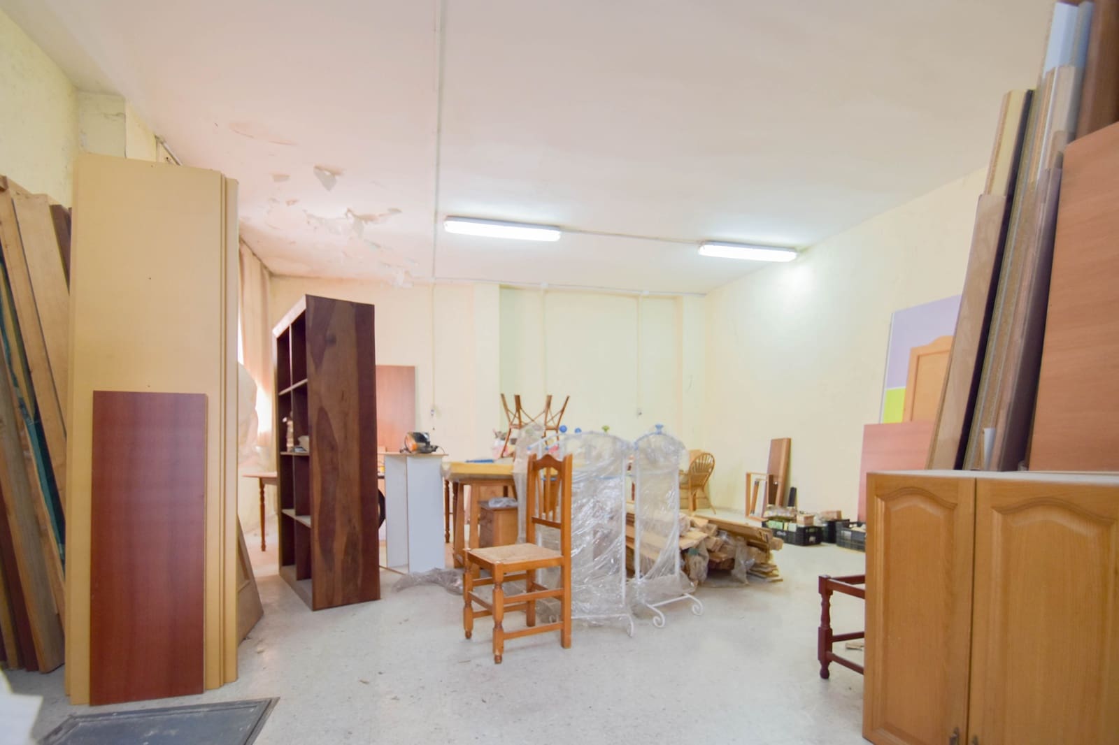 Kommersiell til salgs i Montefrio - € 60 000 (Ref: 9228762)