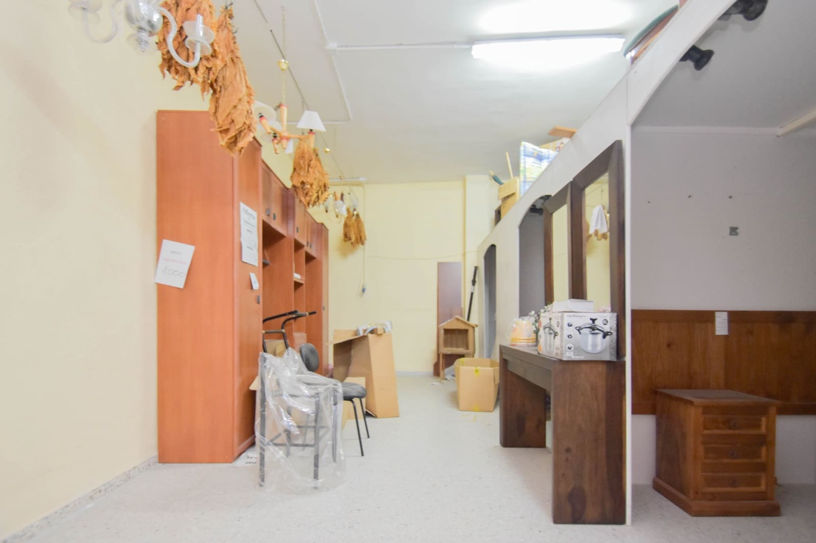 Kommersiell til salgs i Montefrio - € 60 000 (Ref: 9228762)