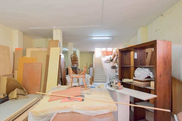 Kommersiell til salgs i Montefrío - € 60 000 (Ref: 9228762)