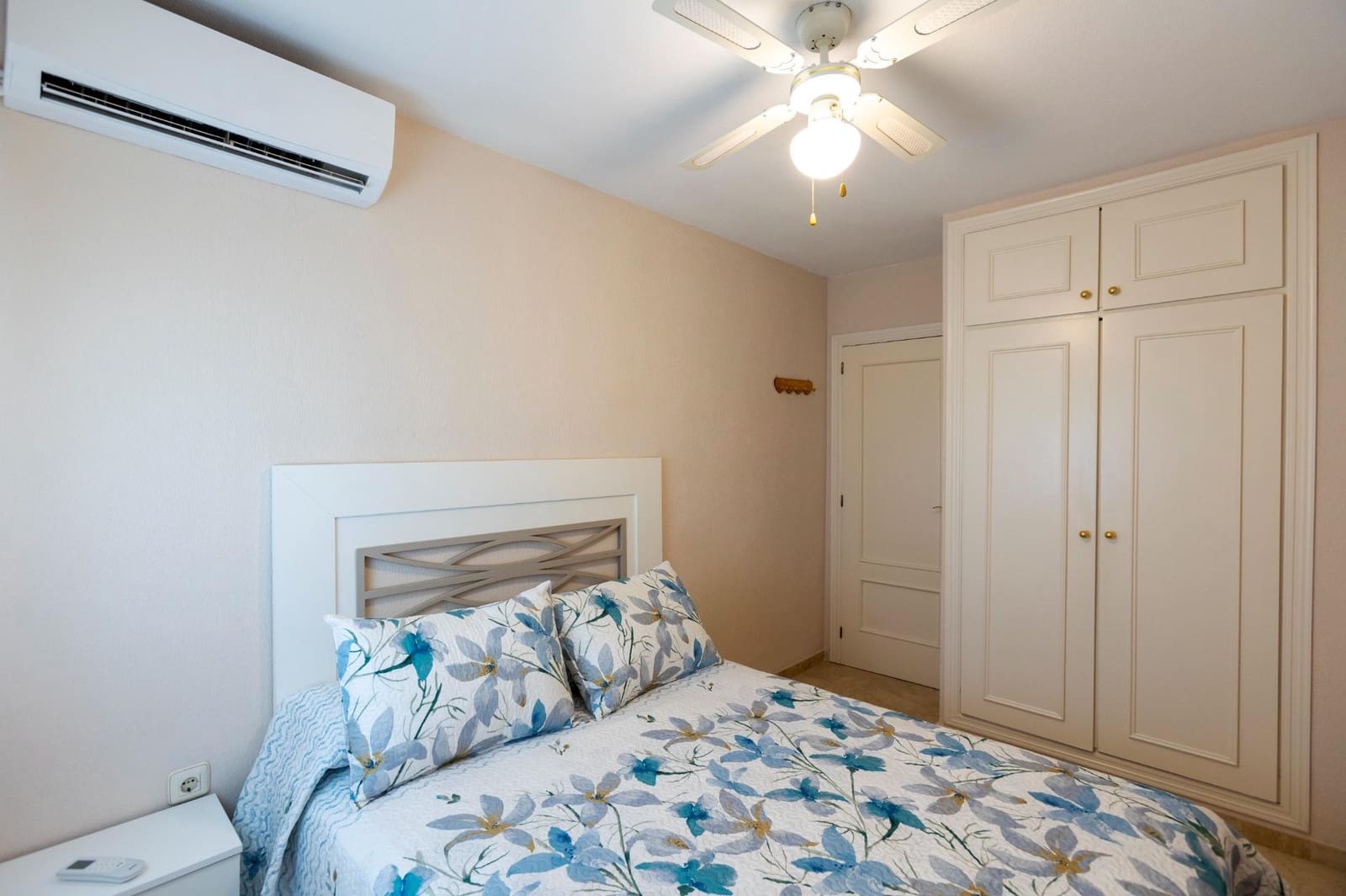 3 soverom Rekkehus til salgs i Almunecar med svømmebasseng garasje - € 274 900 (Ref: 9230503)