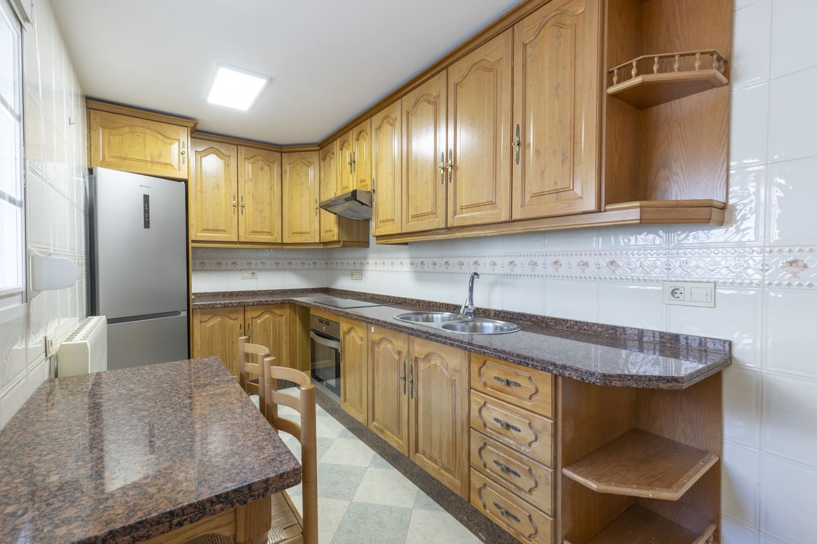 2 slaapkamer Rijtjeshuis te koop in La Zubia - € 160.000 (Ref: 9236790)