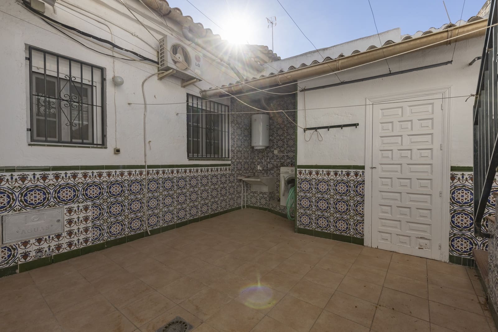 2 slaapkamer Rijtjeshuis te koop in La Zubia - € 160.000 (Ref: 9236790)