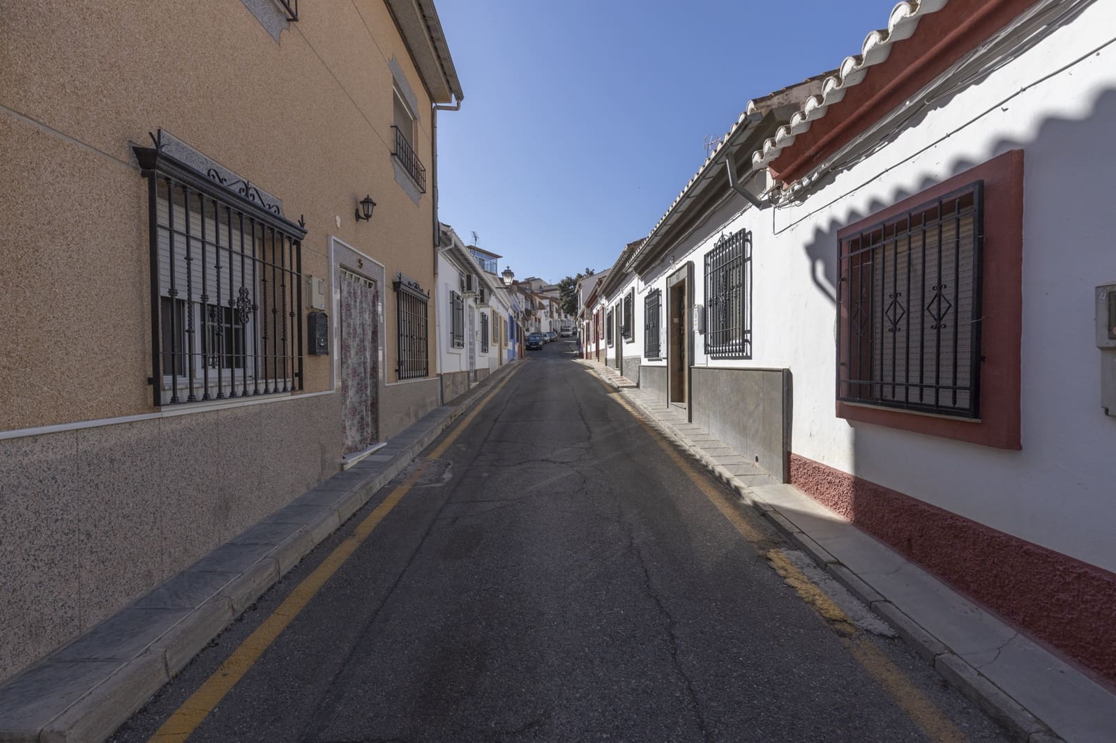 2 slaapkamer Rijtjeshuis te koop in La Zubia - € 160.000 (Ref: 9236790)