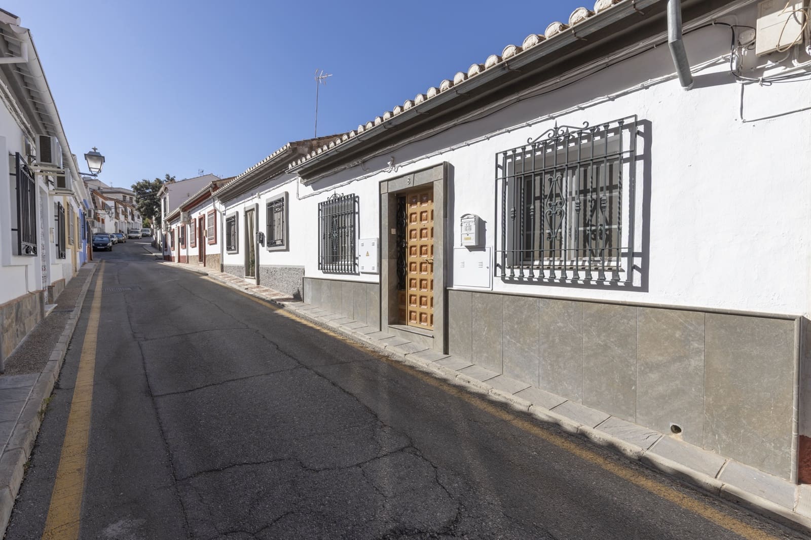 2 slaapkamer Rijtjeshuis te koop in La Zubia - € 160.000 (Ref: 9236790)