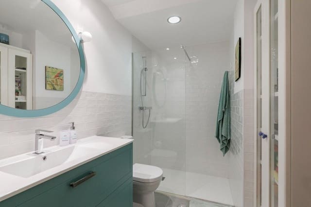 4 sypialnia Mieszkanie na sprzedaż w Miasto Grenada z garażem - 560 000 € (Ref: 9236791)