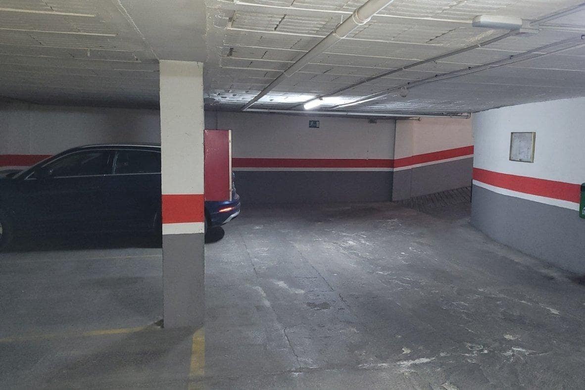 4 soveværelse Lejlighed til salg i Granada by med garage - € 560.000 (Ref: 9236791)