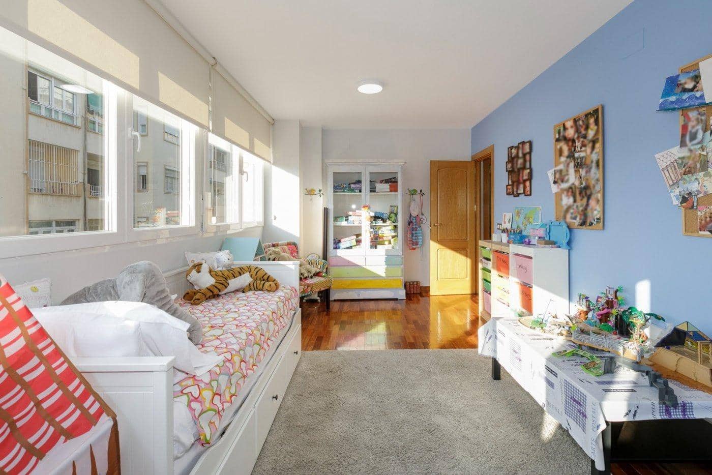 4 soveværelse Lejlighed til salg i Granada by med garage - € 560.000 (Ref: 9236791)