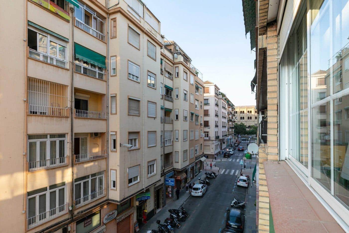 4 soveværelse Lejlighed til salg i Granada by med garage - € 560.000 (Ref: 9236791)