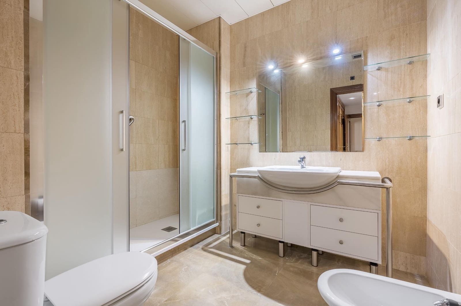 4 soverom Leilighet til salgs i Granada by med garasje - € 649 000 (Ref: 9236794)