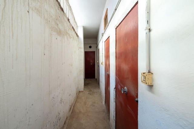 Garage til salg i San Francisco Javier, Granada by - € 21.000 (Ref: 9240277)