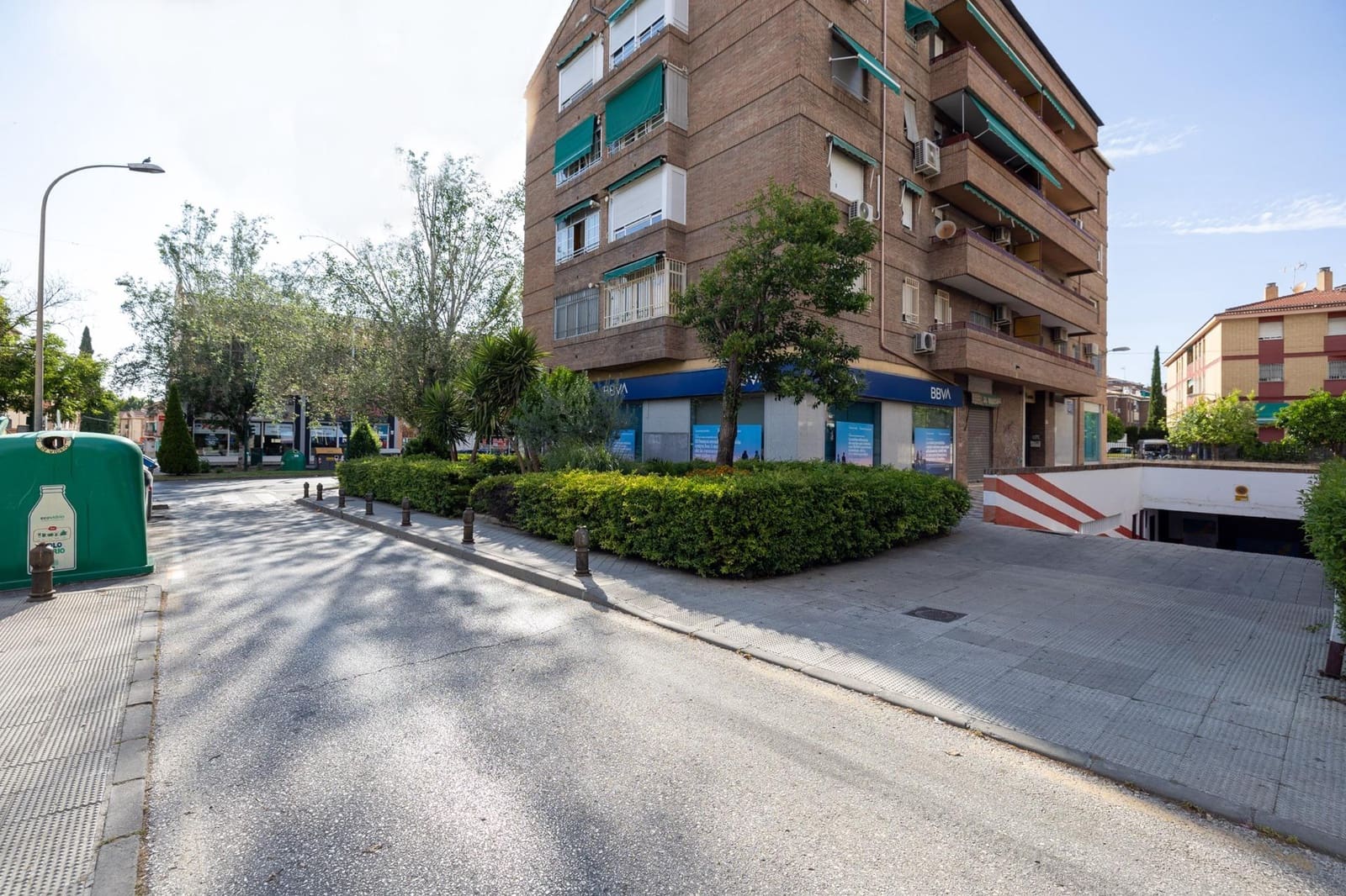 Garasje til salgs i Granada by - € 21 000 (Ref: 9240277)