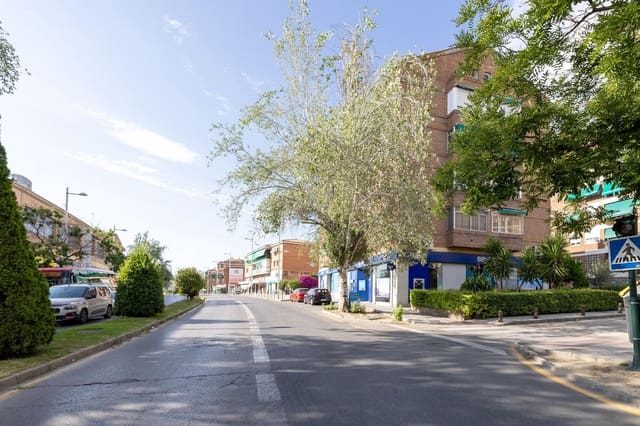 Garage til salg i San Francisco Javier, Granada by - € 21.000 (Ref: 9240277)