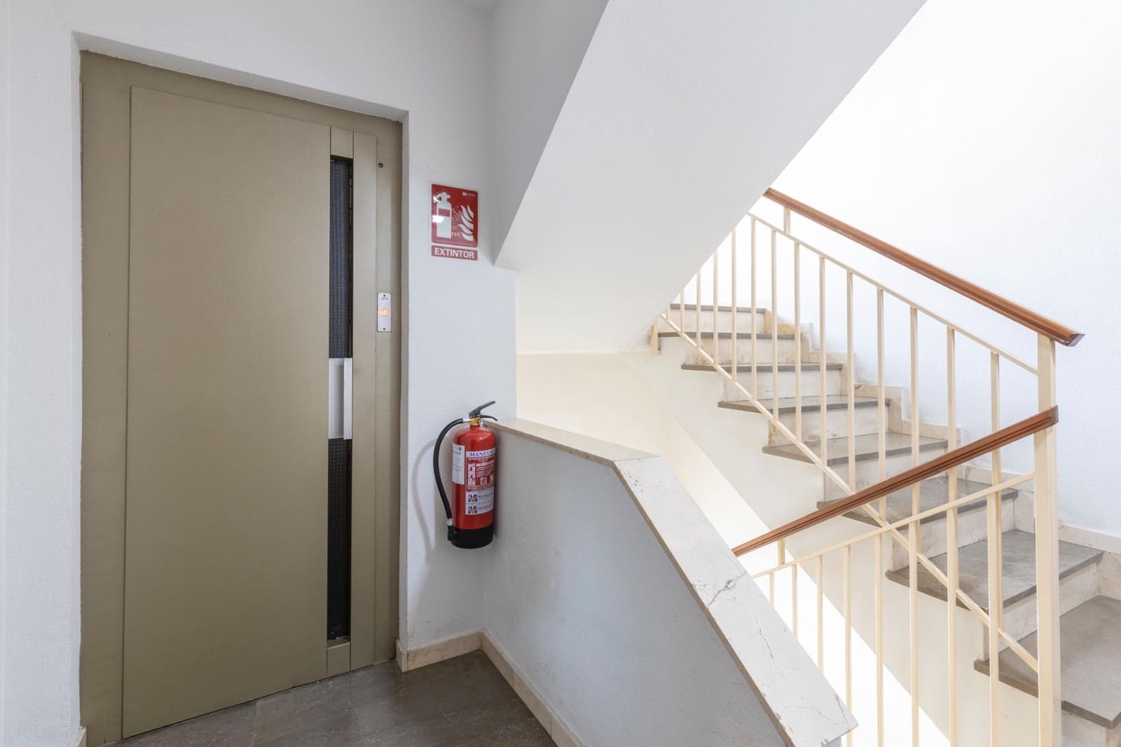 4 soveværelse Penthouse til salg i Granada by - € 295.000 (Ref: 9243262)