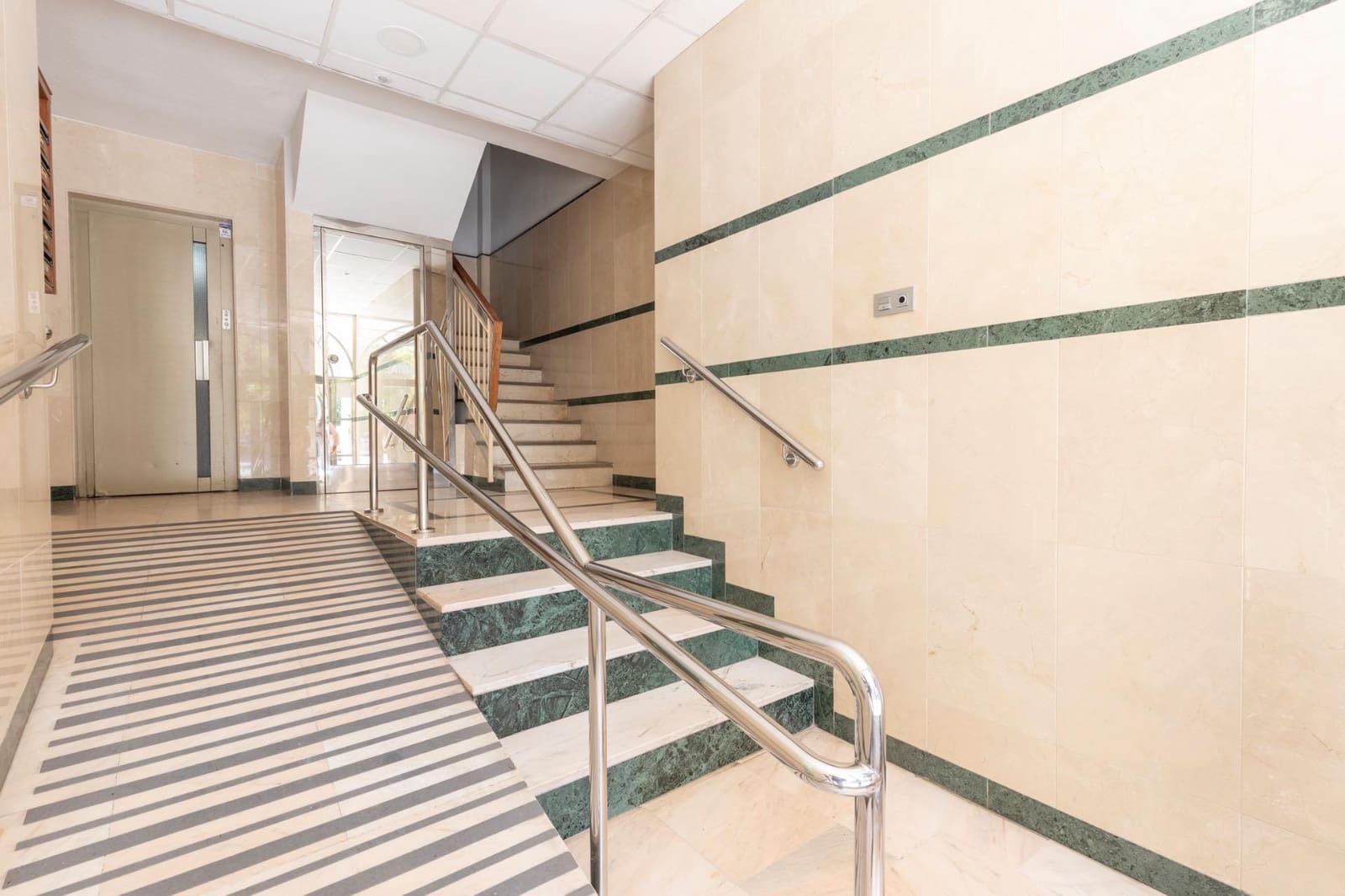 4 soveværelse Penthouse til salg i Granada by - € 295.000 (Ref: 9243262)