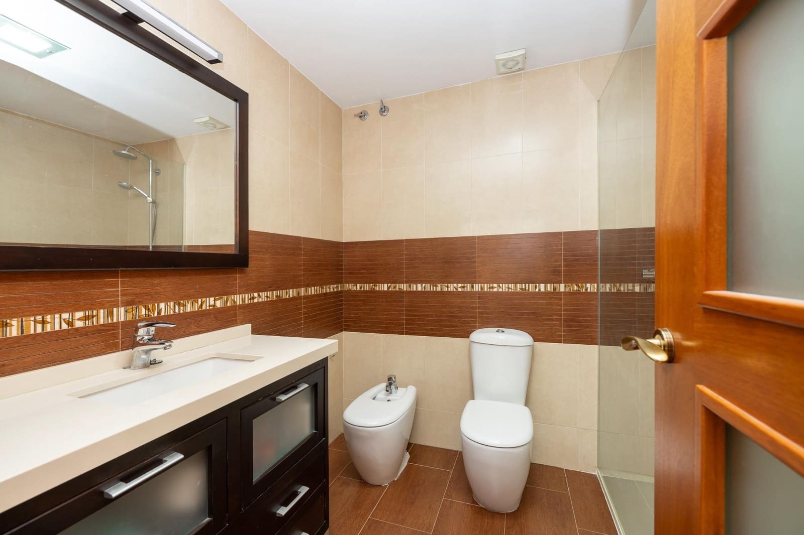 5 chambre Maison de Ville à vendre à Atarfe avec garage - 325 000 € (Ref: 9243268)