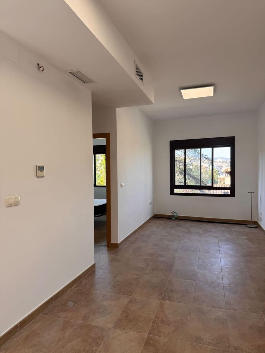 1 soveværelse Lejlighed til leje i Monachil - € 650 (Ref: 9247143)