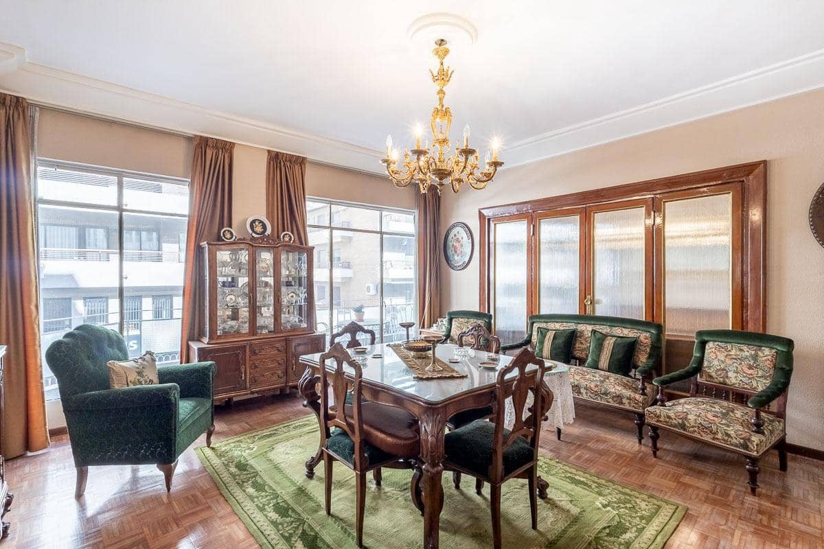 5 soveværelse Lejlighed til salg i Granada by - € 548.000 (Ref: 9252299)