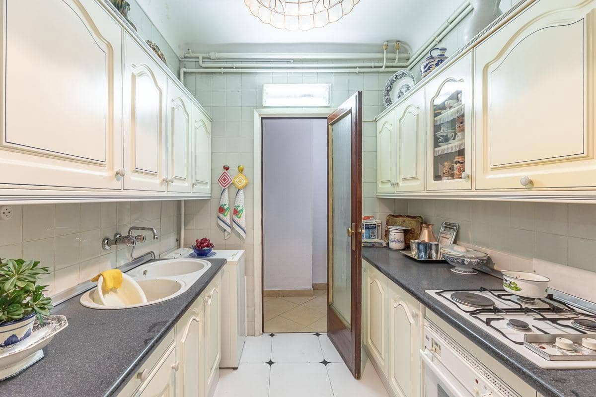 5 soveværelse Lejlighed til salg i Granada by - € 548.000 (Ref: 9252299)